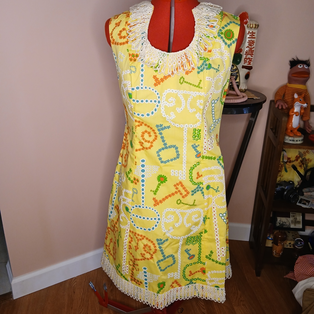 Vintage Yellow Sleeveless Dress with Lace Trim Miami Summertime In The 60s